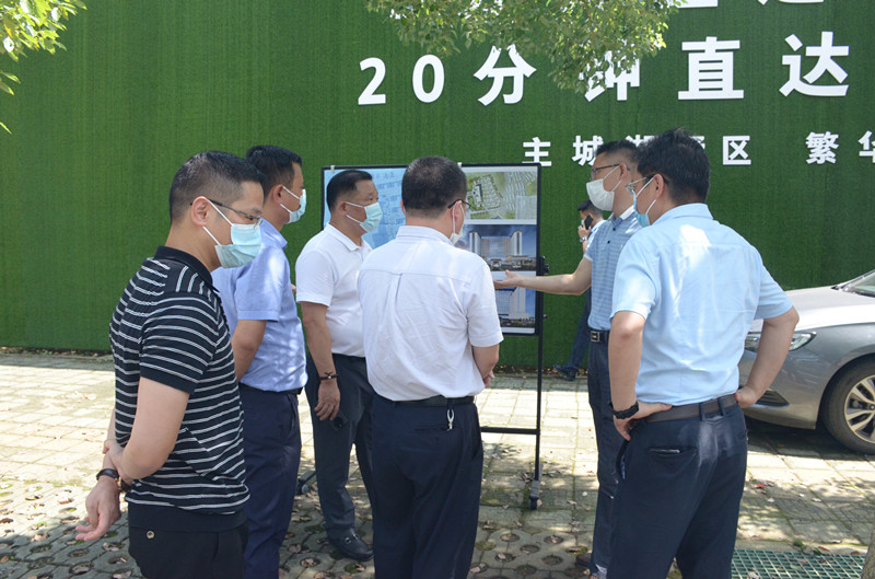 蔡甸区副区长黄江波调研凤翔岛洲际假日酒店项目(图4)