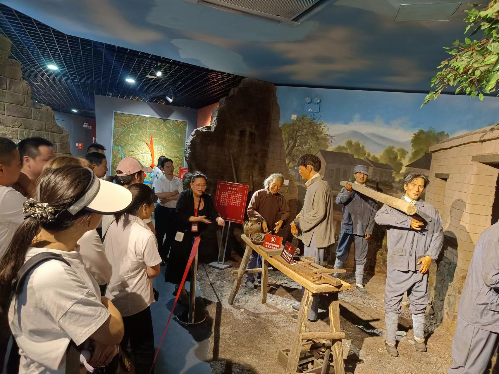 中共湖北汇鑫建设集团委员会 庆祝建党102周年红色教育活动(图5)